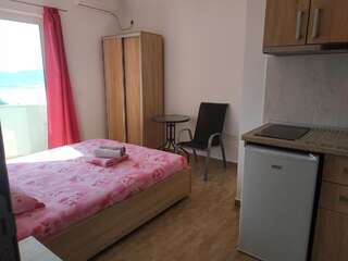 Апартаменты Alise Бар Двухместный номер Делюкс с 1 кроватью и балконом, вид на море-4